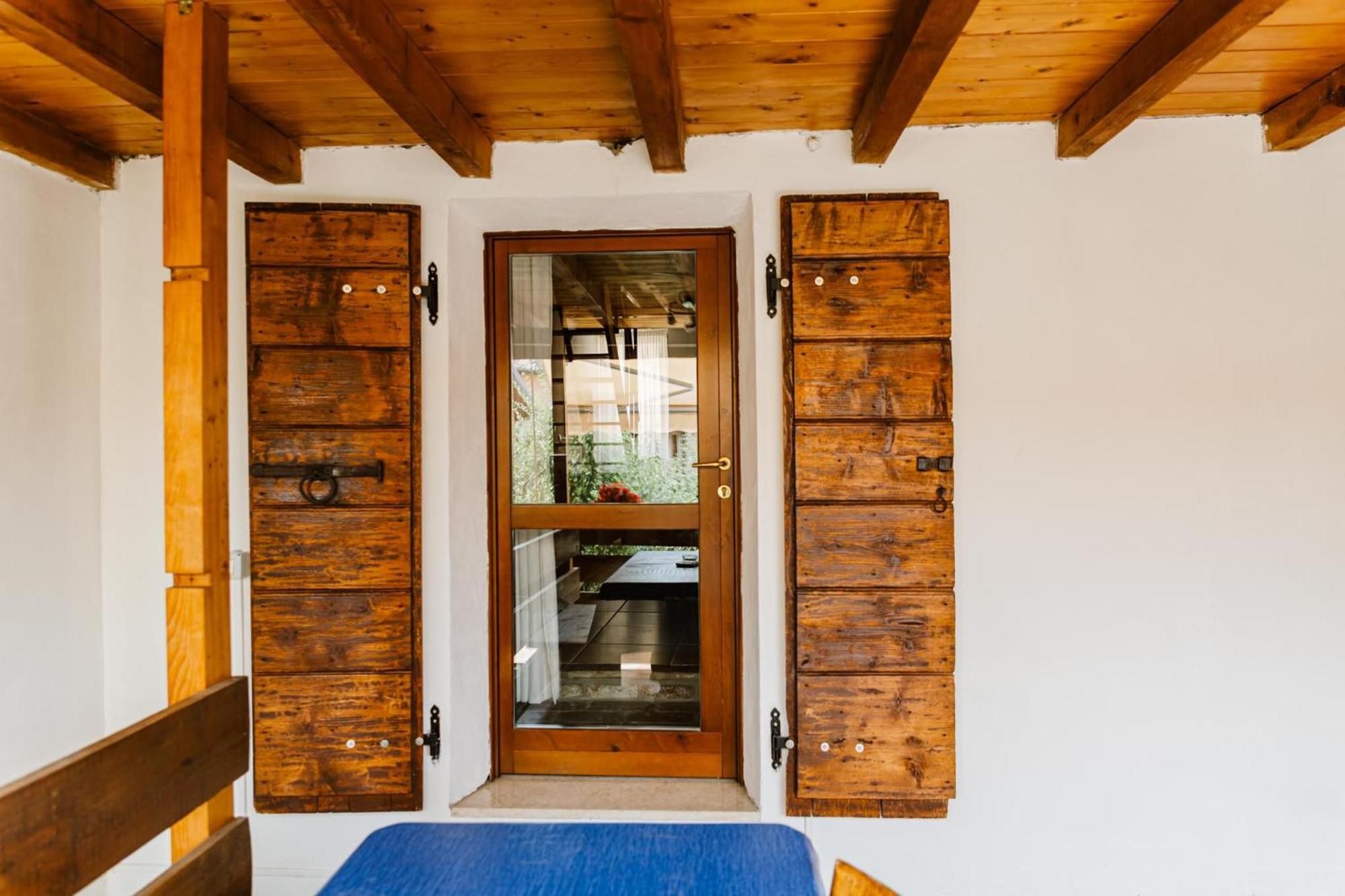 Cozy Castello Apartment Манерба дел Гарда Екстериор снимка