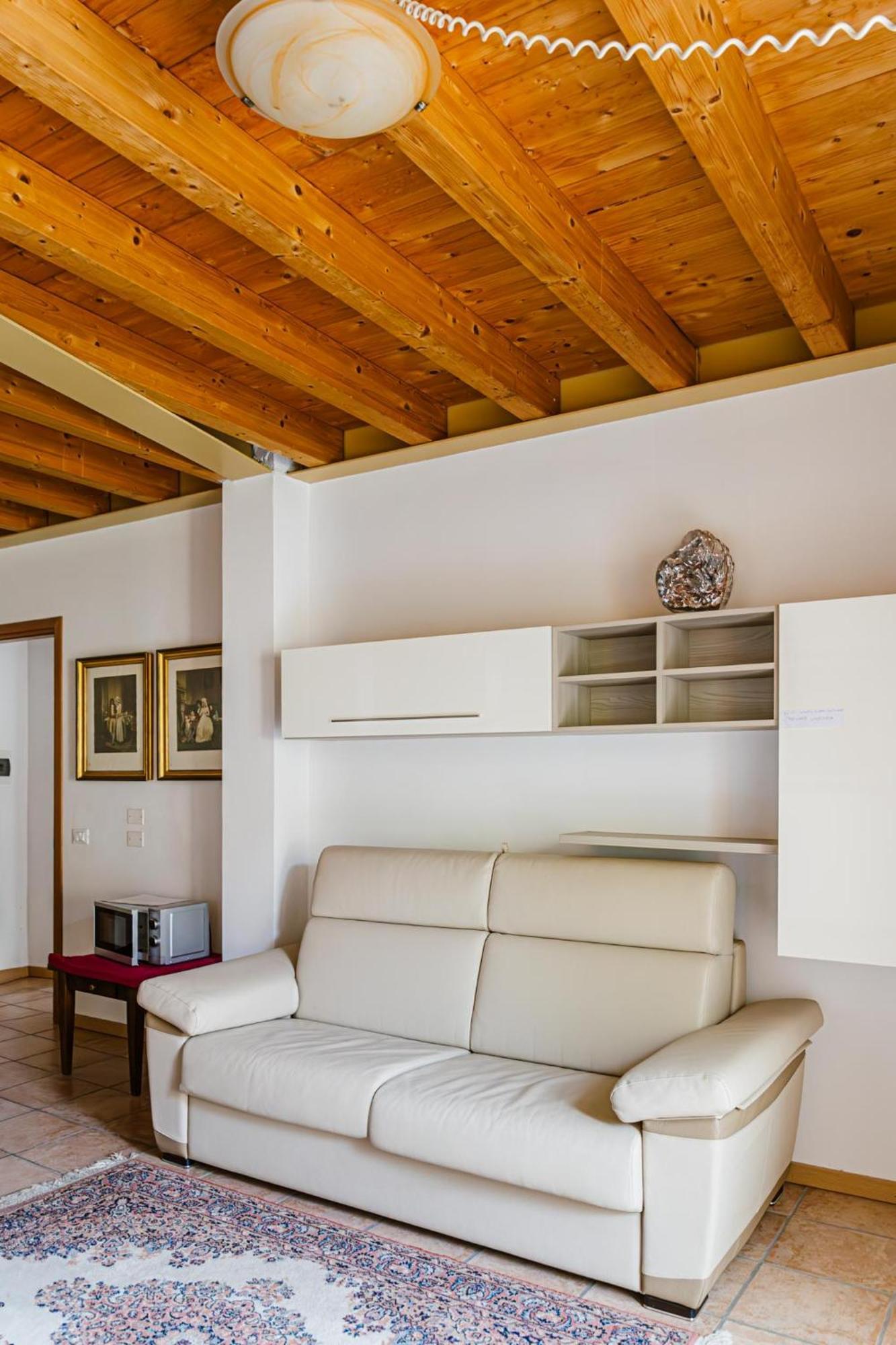 Cozy Castello Apartment Манерба дел Гарда Екстериор снимка